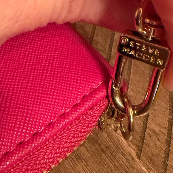 Steve Madden Pink Wallet with Gold Accent - Picture 6 of 12